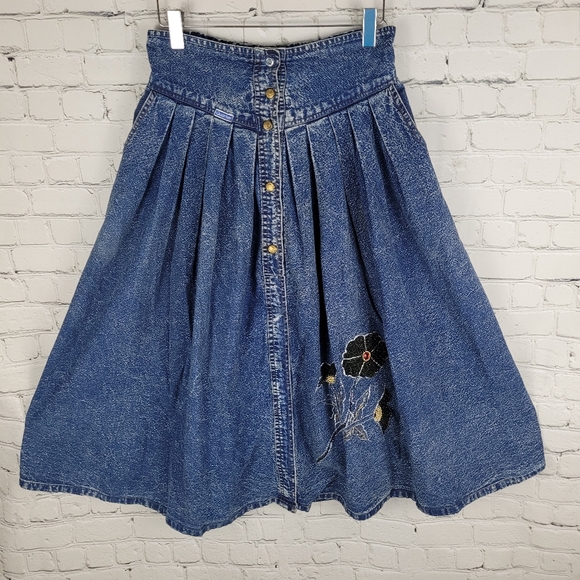Vintage Dresses & Skirts - QUARTER | vintage 80s acid wash pleated elastic waist denim jean skirt